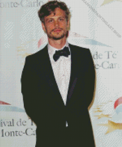 Matthew Gubler Diamond Painting