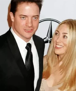 Brendan Fraser And His Wife Diamond Painting