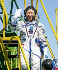 YiSo Yeon Astronaut Diamond Painting